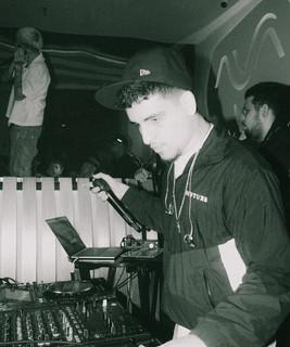 DJ
