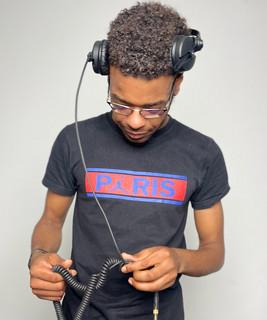 DJ