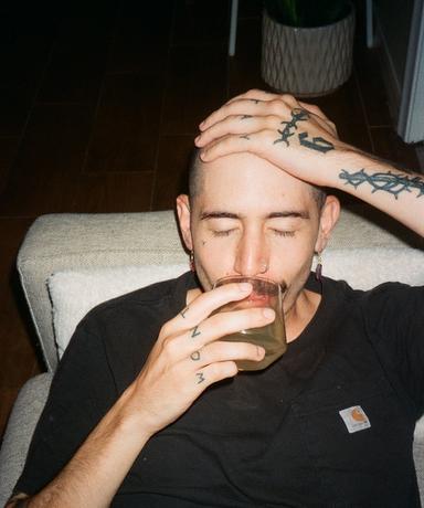 EM