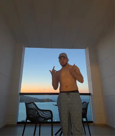 B