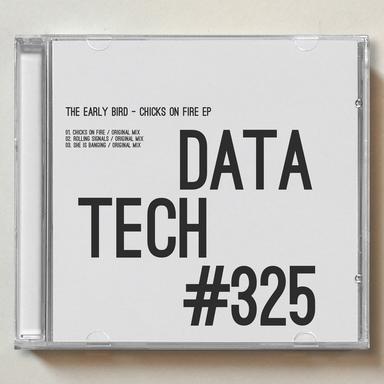 She Is Banging - Original Mix